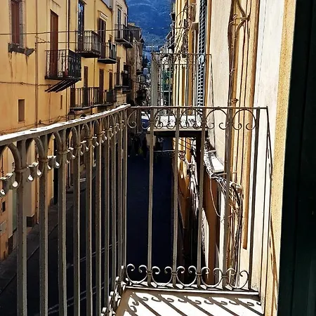 Apartment Re Ruggero Cefalu